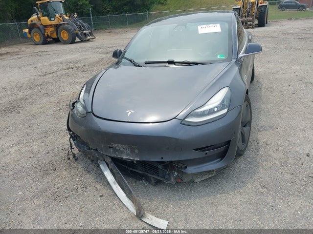 45135747 :رقم المزاد ، 5YJ3E1EBXKF209975 vin ، 2019 Tesla Model 3 Long Range/performance مزاد بيع