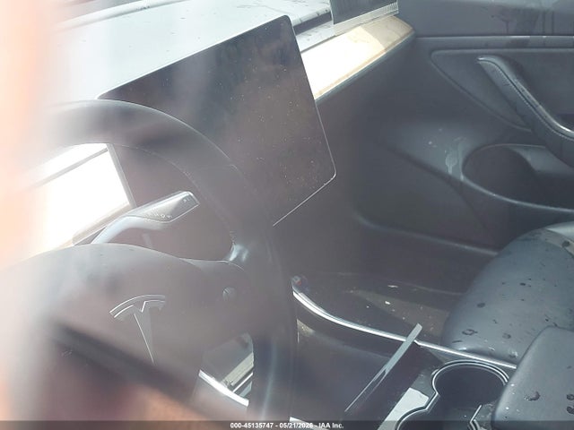 45135747 :رقم المزاد ، 5YJ3E1EBXKF209975 vin ، 2019 Tesla Model 3 Long Range/performance مزاد بيع