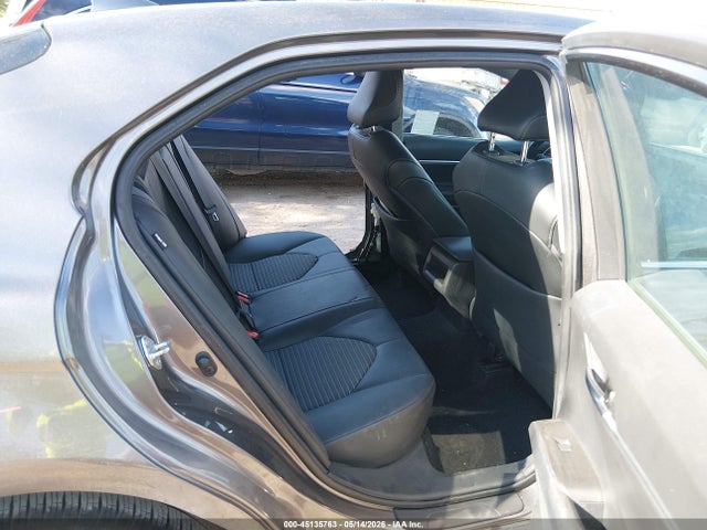 4T1T11AK2MU586713 Toyota CAMRY SE