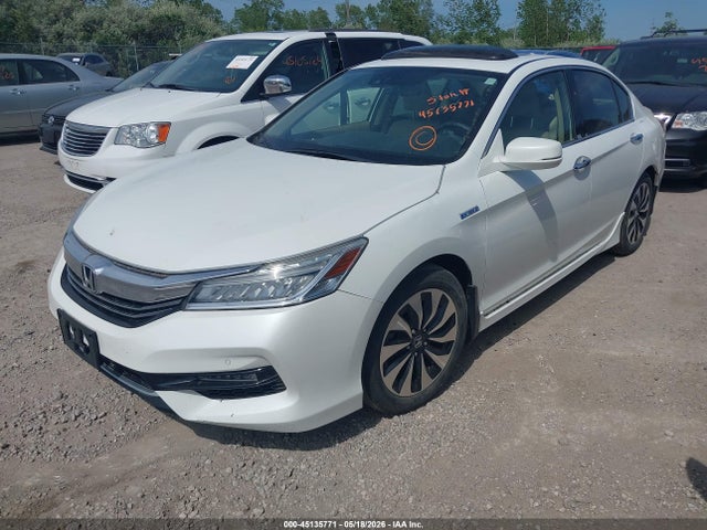 2017 Honda Accord Hybrid Touring მანქანა იყიდება აუქციონზე, vin: JHMCR6F72HC028823, აუქციონის ნომერი: 45135771