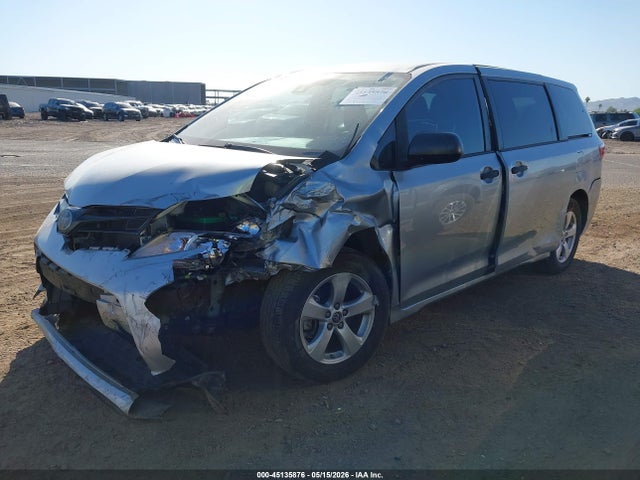 Toyota Sienna L 2020 5TDZZ3DC2LS057353 Image 2