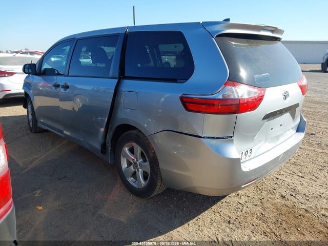 Toyota Sienna L 2020 5TDZZ3DC2LS057353 Image 3