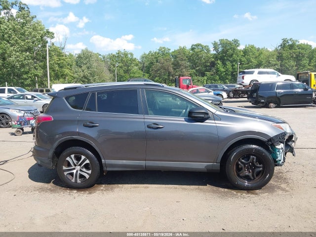 Продажа на аукционе авто 2017 Toyota Rav4 Le, vin: JTMBFREV8HJ121591, номер лота: 45135971