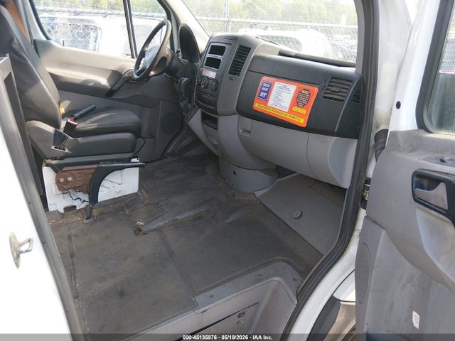 45135976 :رقم المزاد ، WD3PE8CB8C5688861 vin ، 2012 Mercedes-benz Sprinter 2500 High Roof مزاد بيع