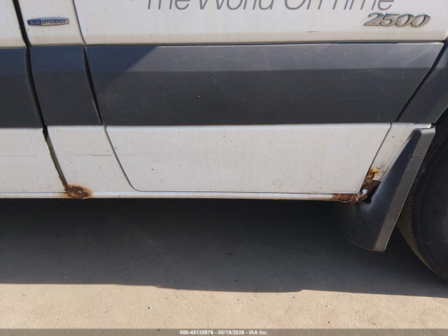 45135976 :رقم المزاد ، WD3PE8CB8C5688861 vin ، 2012 Mercedes-benz Sprinter 2500 High Roof مزاد بيع