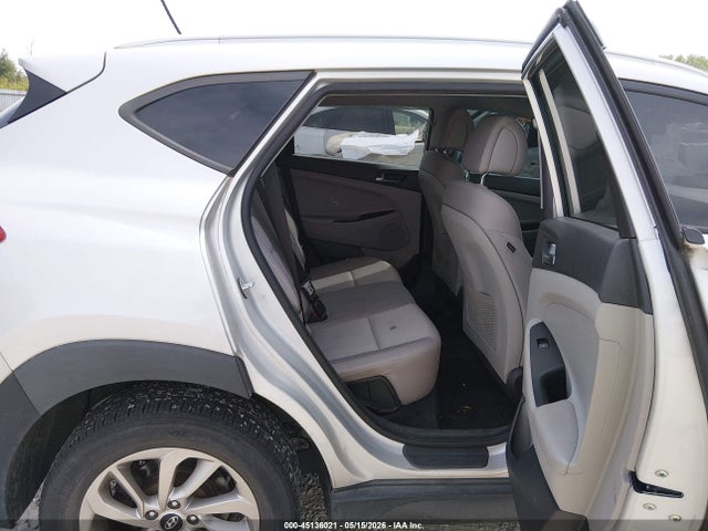 Продажа на аукционе авто 2016 Hyundai Tucson Se, vin: KM8J33A46GU109897, номер лота: 45136021
