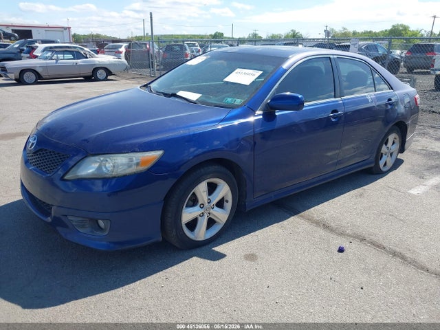 45136056 :رقم المزاد ، 4T1BK3EK5BU627072 vin ، 2011 Toyota Camry Se V6 مزاد بيع