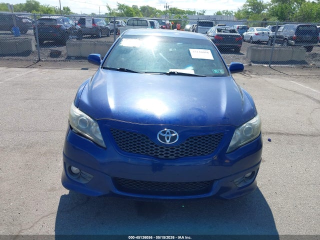 45136056 :رقم المزاد ، 4T1BK3EK5BU627072 vin ، 2011 Toyota Camry Se V6 مزاد بيع