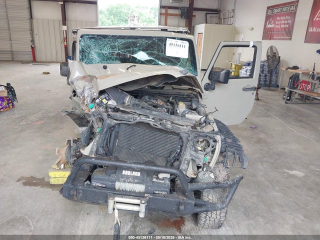 1C4BJWEG2HL578819 Jeep Wrangler Unlimited Sahara 4x4