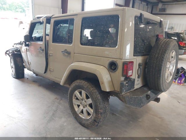 1C4BJWEG2HL578819 Jeep Wrangler Unlimited Sahara 4x4