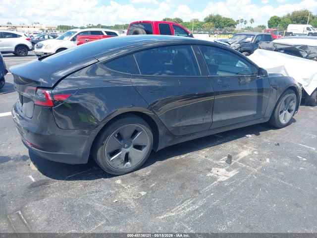 Tesla Model 3 Rear-wheel Drive 2023 5YJ3E1EAXPF664078 Image 4