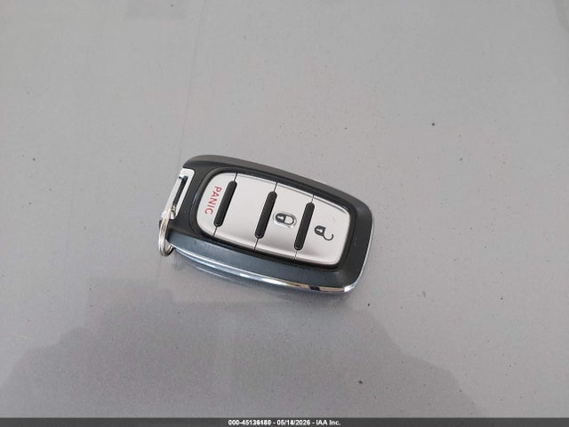 2020 Chrysler Voyager L მანქანა იყიდება აუქციონზე, vin: 2C4RC1AG8LR249236, აუქციონის ნომერი: 45136180