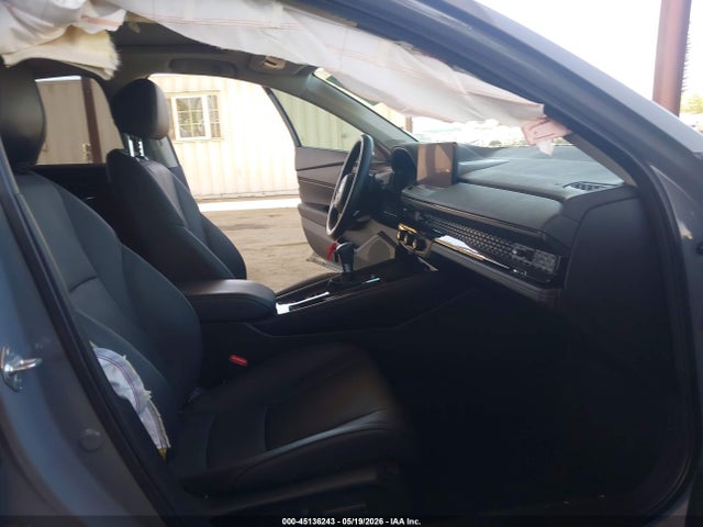 1HGCY2F82PA017810 Honda Accord Hybrid Touring