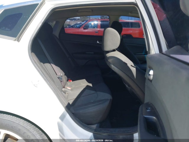 KIA Optima Lx 2017 KNAGT4L32H5137813 Image 8