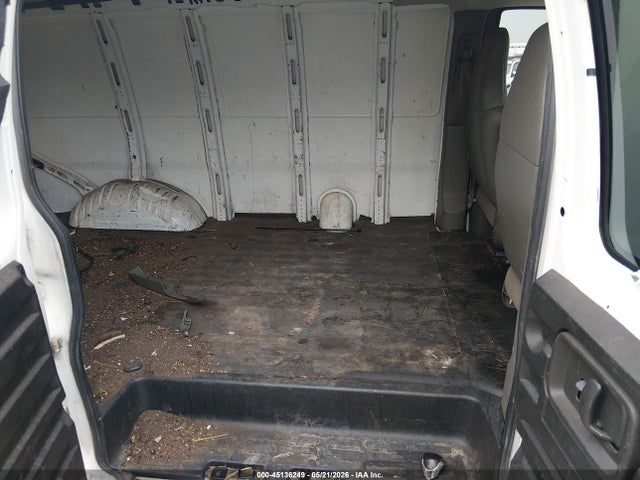 45136249 :رقم المزاد ، 1GCFG15X261150843 vin ، 2006 Chevrolet Express Work Van مزاد بيع
