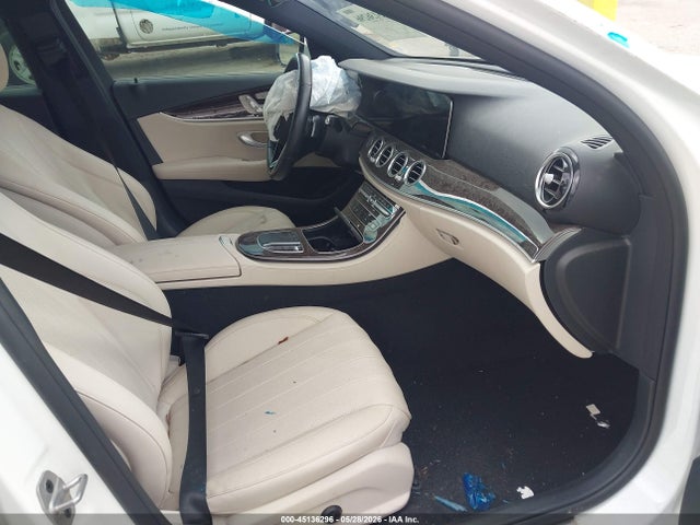 45136296 :رقم المزاد ، W1KZF8DB9MA970483 vin ، 2021 Mercedes-benz E 350 مزاد بيع