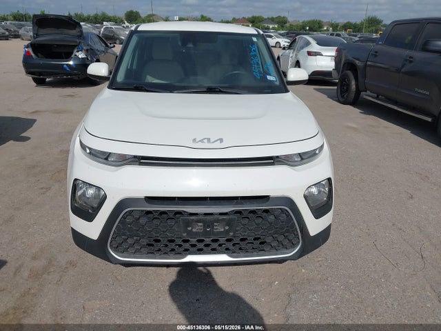 2022 Kia Soul Lx მანქანა იყიდება აუქციონზე, vin: KNDJ23AU5N7168572, აუქციონის ნომერი: 45136306