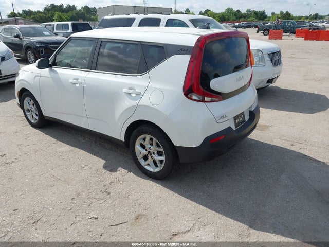 2022 Kia Soul Lx მანქანა იყიდება აუქციონზე, vin: KNDJ23AU5N7168572, აუქციონის ნომერი: 45136306