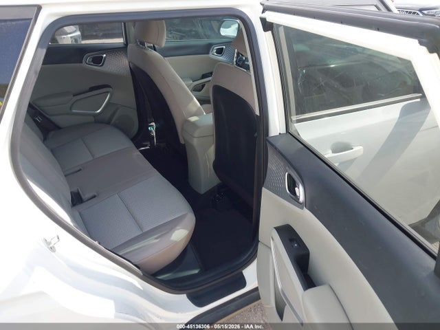 2022 Kia Soul Lx მანქანა იყიდება აუქციონზე, vin: KNDJ23AU5N7168572, აუქციონის ნომერი: 45136306