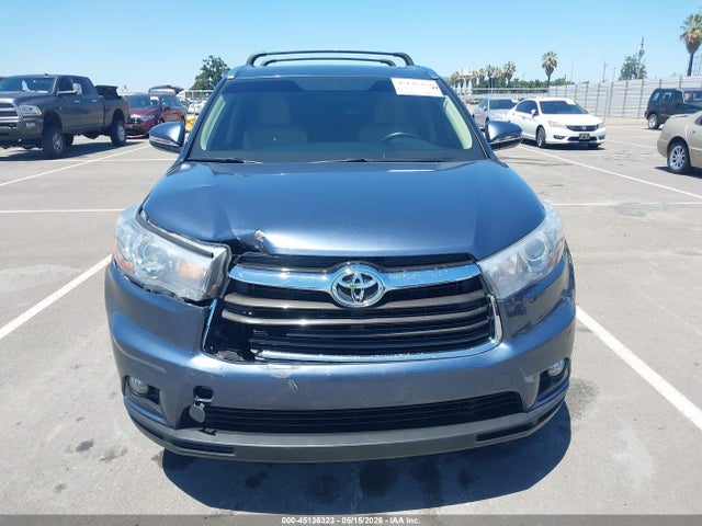 Продажа на аукционе авто 2015 Toyota Highlander Xle V6, vin: 5TDJKRFH8FS103849, номер лота: 45136323