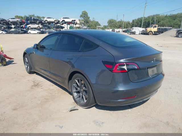 Tesla Model 3 Long Range Dual Motor All-wheel Drive 2022 5YJ3E1EB2NF332951 Image 3