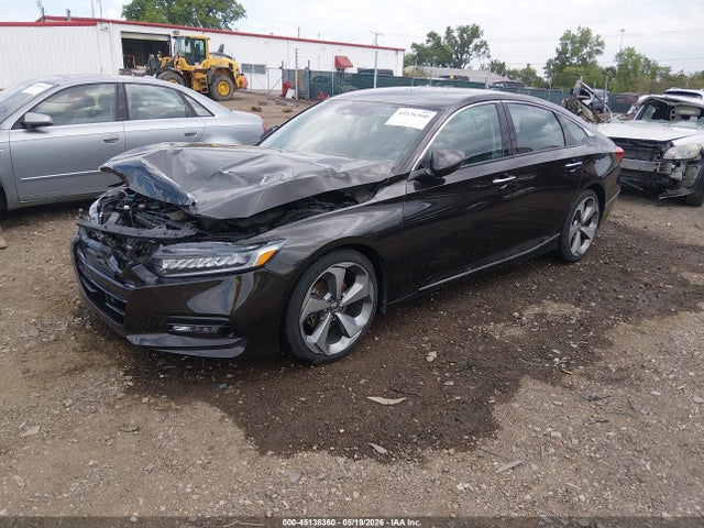 Продаж на аукціоні авто 2018 Honda Accord Touring, vin: 1HGCV1F93JA070003, номер лоту: 45136360