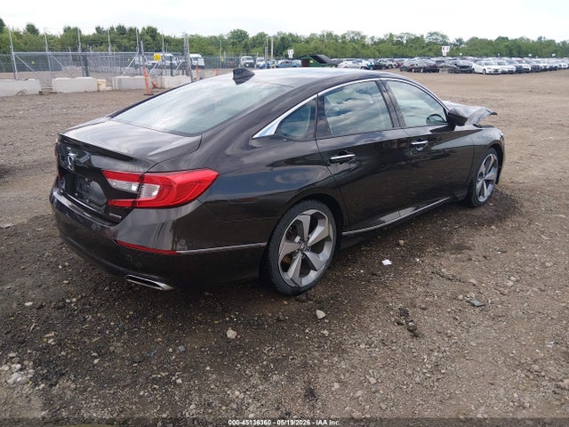 Продаж на аукціоні авто 2018 Honda Accord Touring, vin: 1HGCV1F93JA070003, номер лоту: 45136360