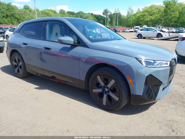 45136433 :رقم المزاد ، WB523CF06RCP51667 vin ، 2024 Bmw Ix Xdrive50 مزاد بيع