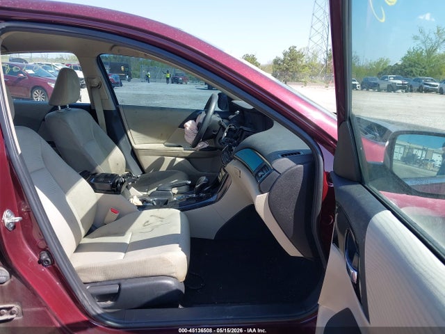 45136508 :رقم المزاد ، 1HGCR2F37HA128484 vin ، 2017 Honda Accord Lx مزاد بيع