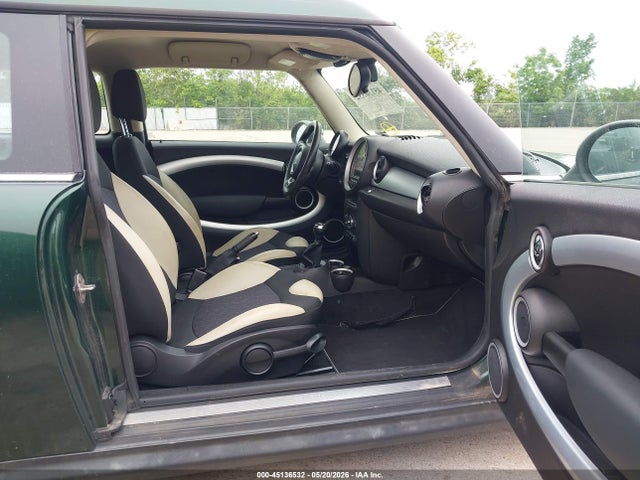 Продажа на аукционе авто 2012 Mini Cooper Clubman, vin: WMWZF3C50CT268044, номер лота: 45136532
