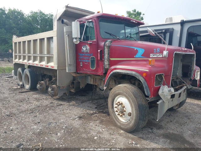Продажа на аукционе авто 1996 International Paystar 5000sfa, vin: 2HTTWAHT8TC081958, номер лота: 45136578