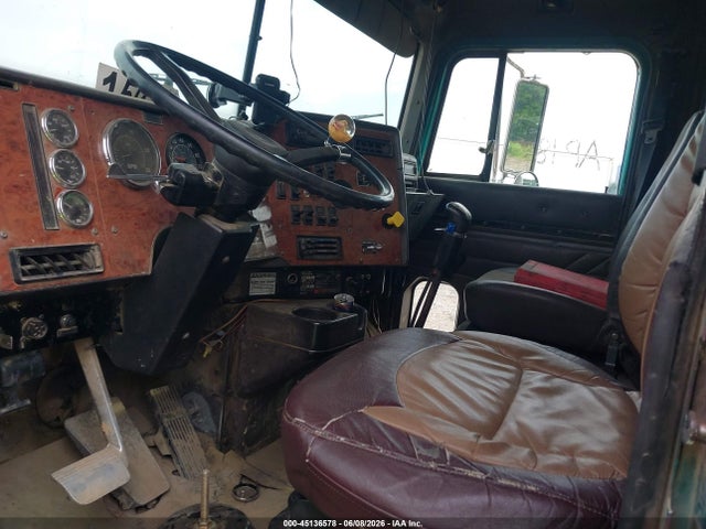 Auction sale of the 1996 International Paystar 5000sfa, vin: 2HTTWAHT8TC081958, lot number: 45136578
