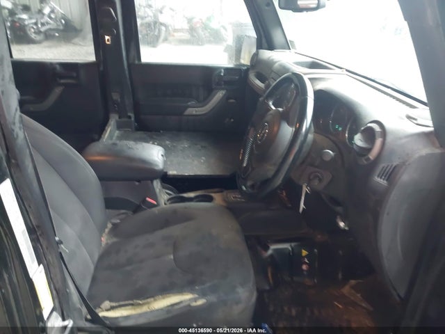 45136590 :رقم المزاد ، 1C4BJWKG8FL729549 vin ، 2015 Jeep Wrangler Unlimited Sport Rhd مزاد بيع