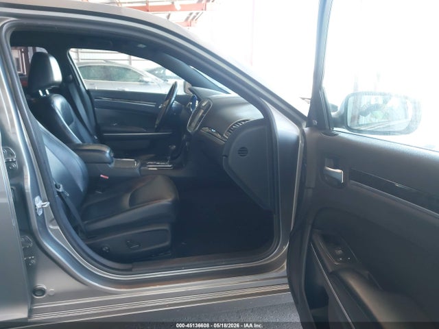 45136608 :رقم المزاد ، 2C3CA5CG8BH522314 vin ، 2011 Chrysler 300 Limited مزاد بيع