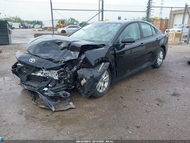 45136615 :رقم المزاد ، 4T1DAACKXSU521185 vin ، 2025 Toyota Camry Le مزاد بيع