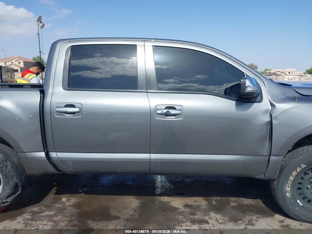 1N6AA1E63JN533949 Nissan TITAN SV