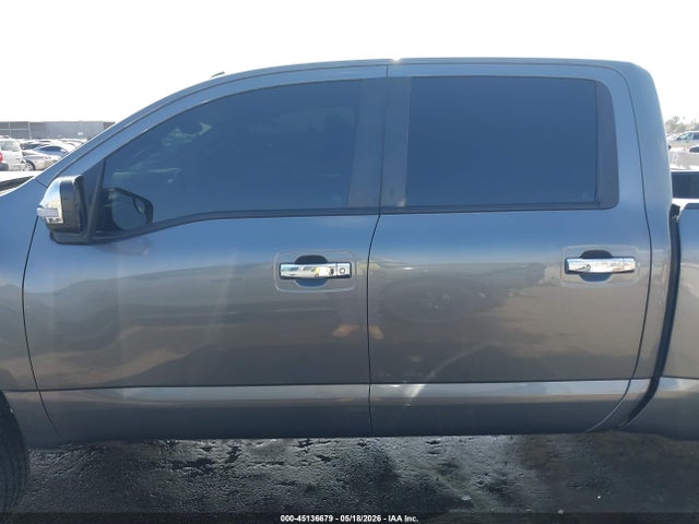 1N6AA1E63JN533949 Nissan TITAN SV