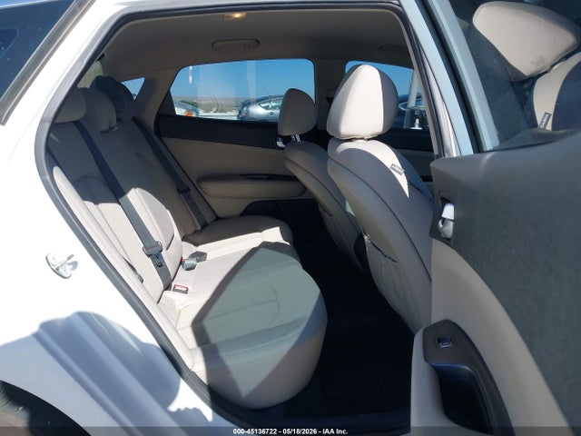 KIA Optima Lx 2018 5XXGT4L39JG274834 Image 8