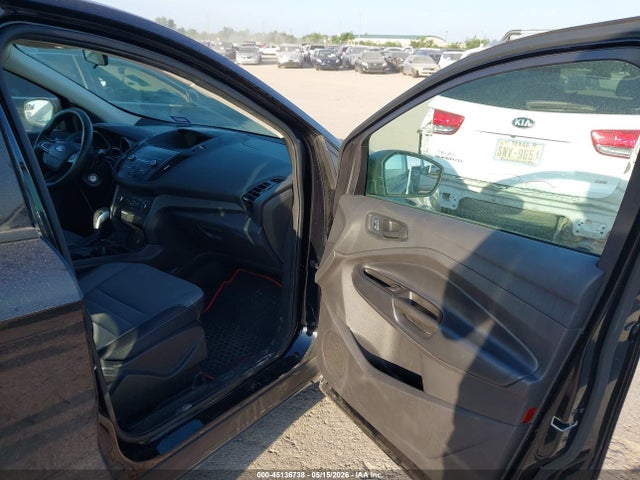 Продажа на аукционе авто 2019 Ford Escape S, vin: 1FMCU0F73KUA67768, номер лота: 45136738