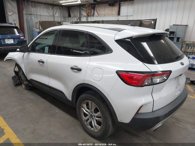 Ford ESCAPE S 2020 1FMCU0F61LUB44811 Image 3