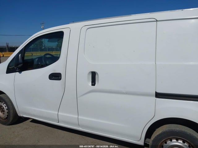 2016 Nissan Nv200 S მანქანა იყიდება აუქციონზე, vin: 3N6CM0KN9GK697565, აუქციონის ნომერი: 45136797