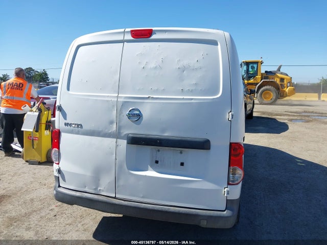 2016 Nissan Nv200 S მანქანა იყიდება აუქციონზე, vin: 3N6CM0KN9GK697565, აუქციონის ნომერი: 45136797