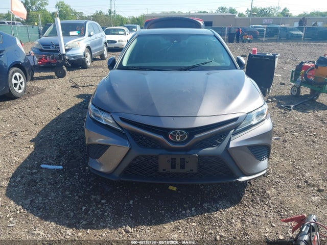 45136798 :رقم المزاد ، 4T1G11AK3LU944174 vin ، 2020 Toyota Camry Se مزاد بيع