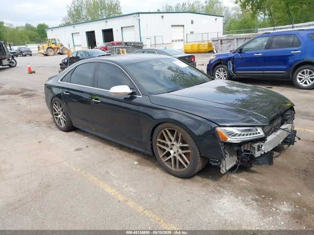 45136805 :رقم المزاد ، WAUK2AFD0FN015397 vin ، 2015 Audi S8 4.0t مزاد بيع
