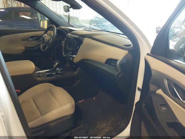 Продаж на аукціоні авто 2022 Chevrolet Traverse Fwd Ls, vin: 1GNERFKW5NJ149707, номер лоту: 45136807