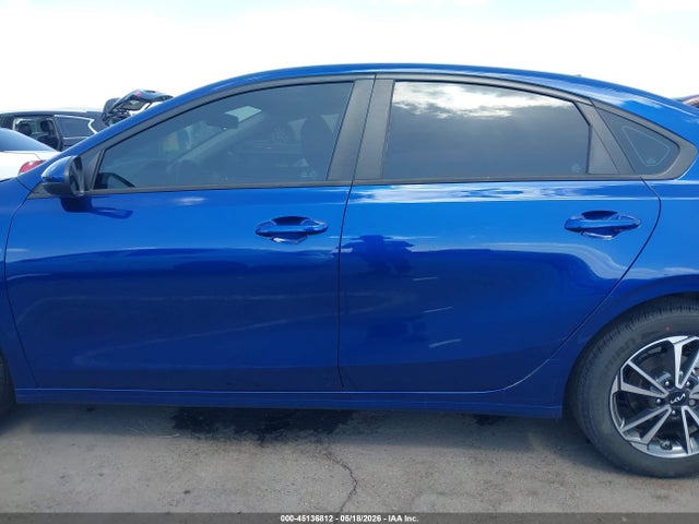 2023 Kia Forte Lxs მანქანა იყიდება აუქციონზე, vin: 3KPF24AD5PE555198, აუქციონის ნომერი: 45136812