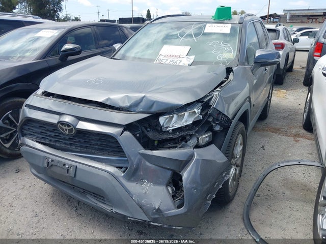 Toyota Rav4 Xle Premium 2021 2T3A1RFV1MC187616 Image 2