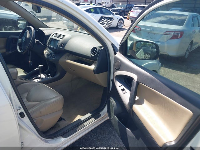 45136875 :رقم المزاد ، 2T3YK4DV0BW011704 vin ، 2011 Toyota Rav4 Limited V6 مزاد بيع