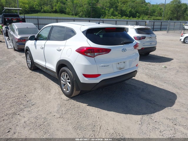 45136877 :رقم المزاد ، KM8J23A41HU579212 vin ، 2017 Hyundai Tucson Se مزاد بيع