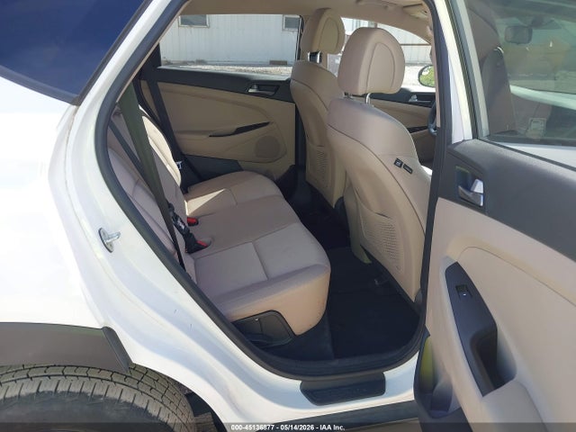 45136877 :رقم المزاد ، KM8J23A41HU579212 vin ، 2017 Hyundai Tucson Se مزاد بيع